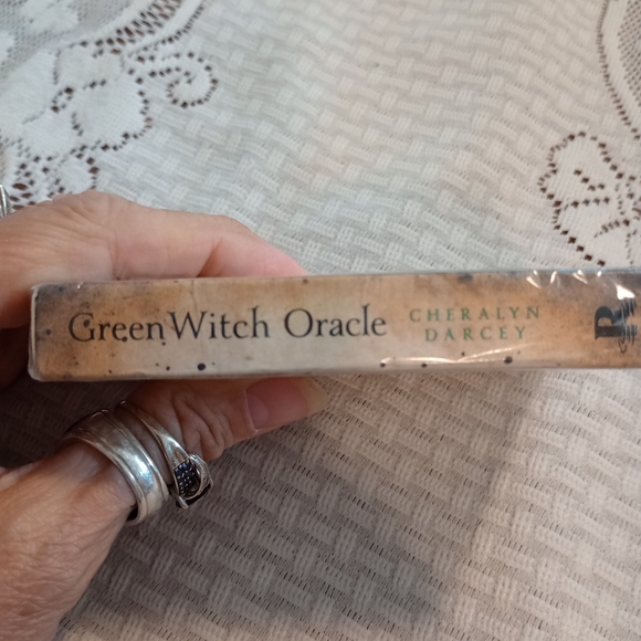 Green Witch Oracle - Picture 3 of 4